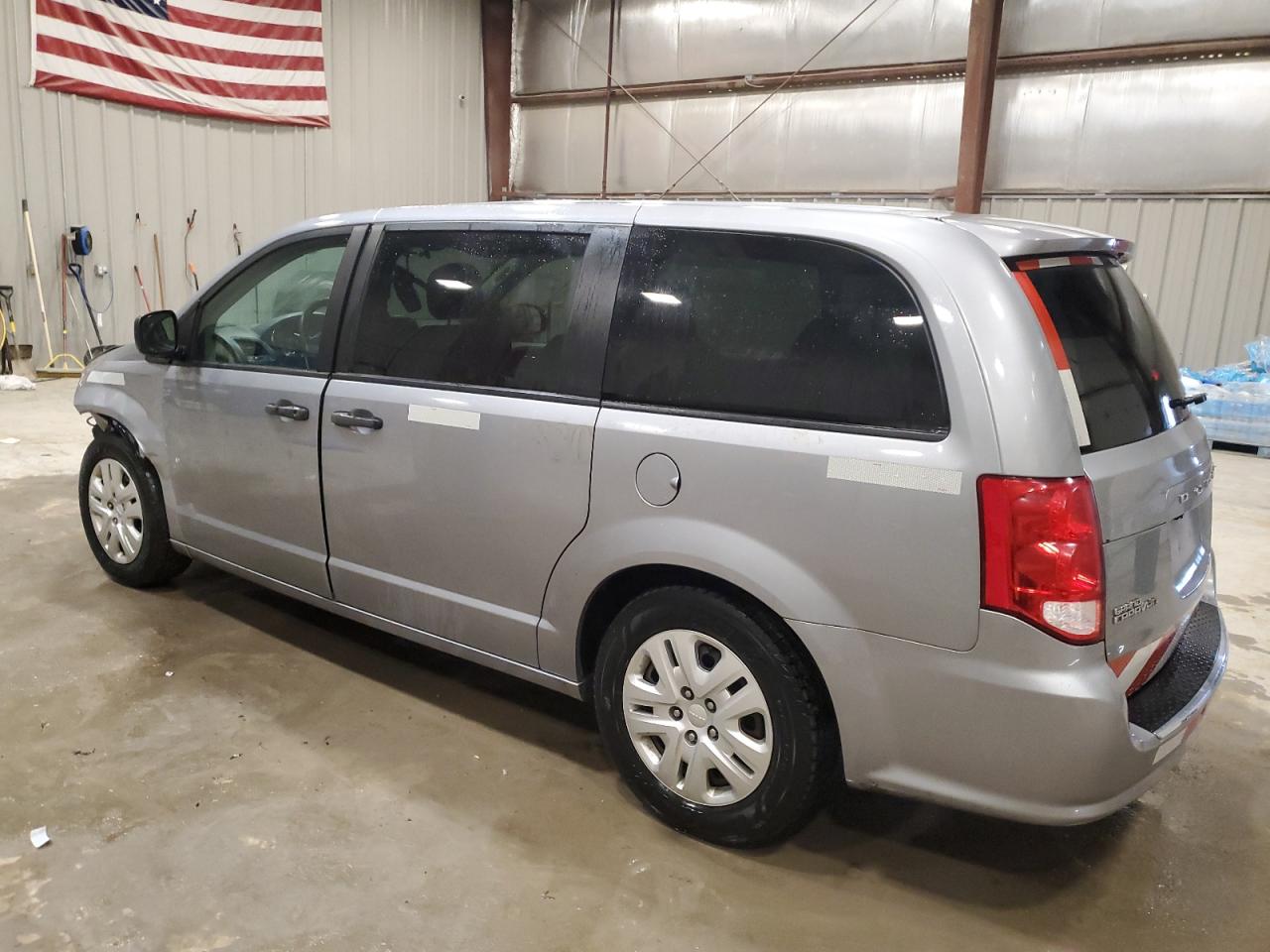 Photo 1 VIN: 2C4RDGBG7KR654582 - DODGE CARAVAN 