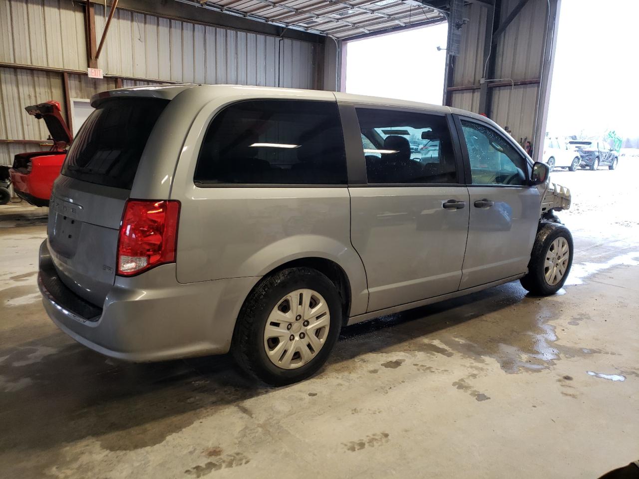 Photo 2 VIN: 2C4RDGBG7KR690451 - DODGE CARAVAN 