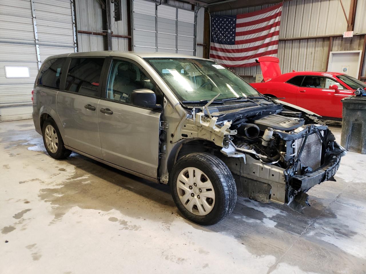 Photo 3 VIN: 2C4RDGBG7KR690451 - DODGE CARAVAN 