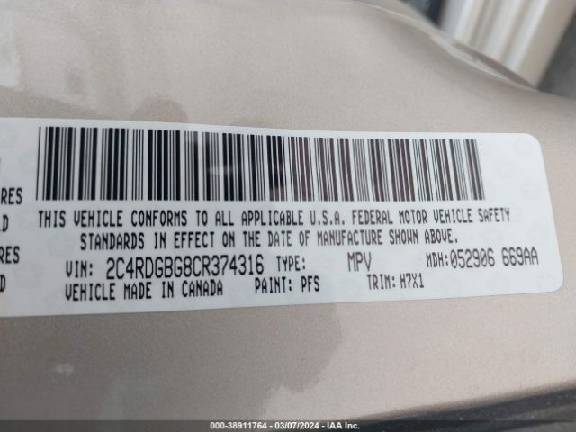 Photo 8 VIN: 2C4RDGBG8CR374316 - DODGE GRAND CARAVAN 