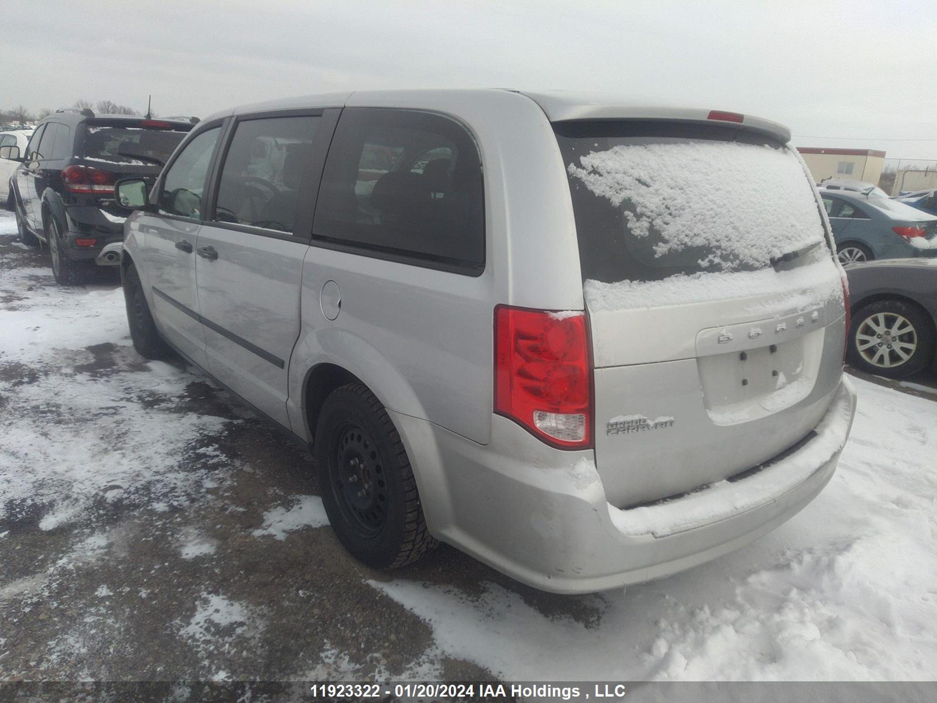 Photo 2 VIN: 2C4RDGBG8CR384957 - DODGE CARAVAN 