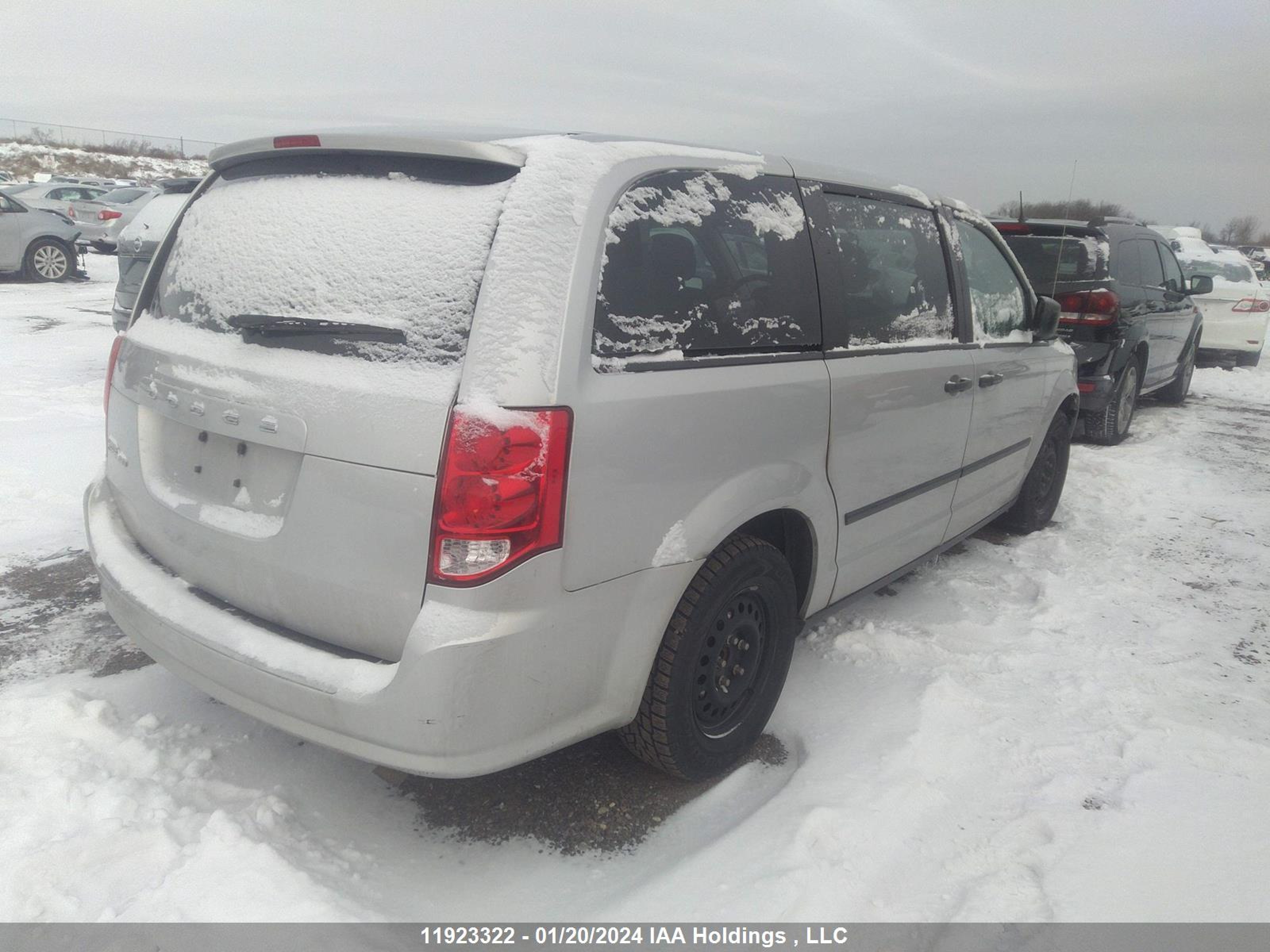 Photo 3 VIN: 2C4RDGBG8CR384957 - DODGE CARAVAN 