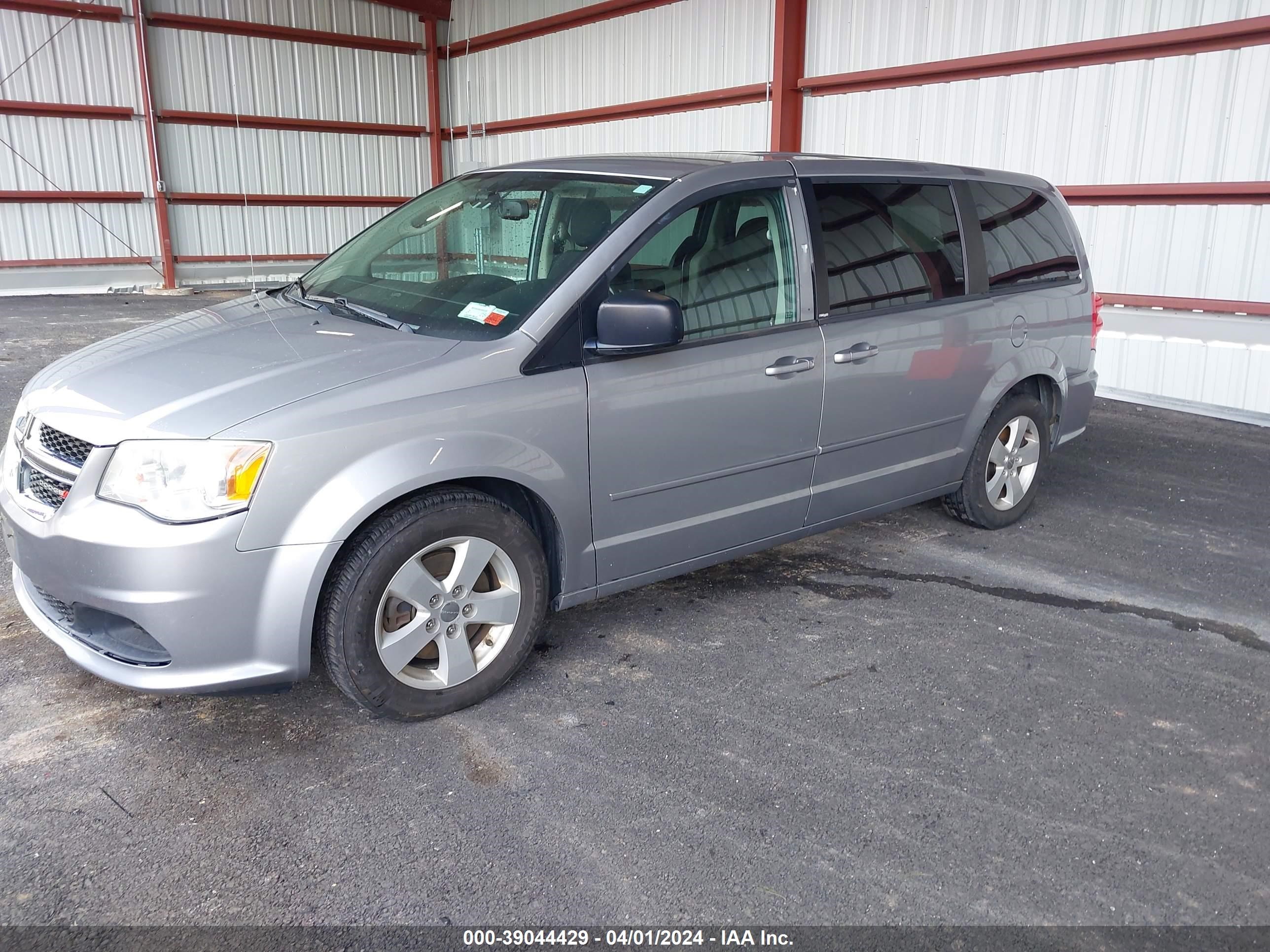 Photo 1 VIN: 2C4RDGBG8DR612800 - DODGE CARAVAN 