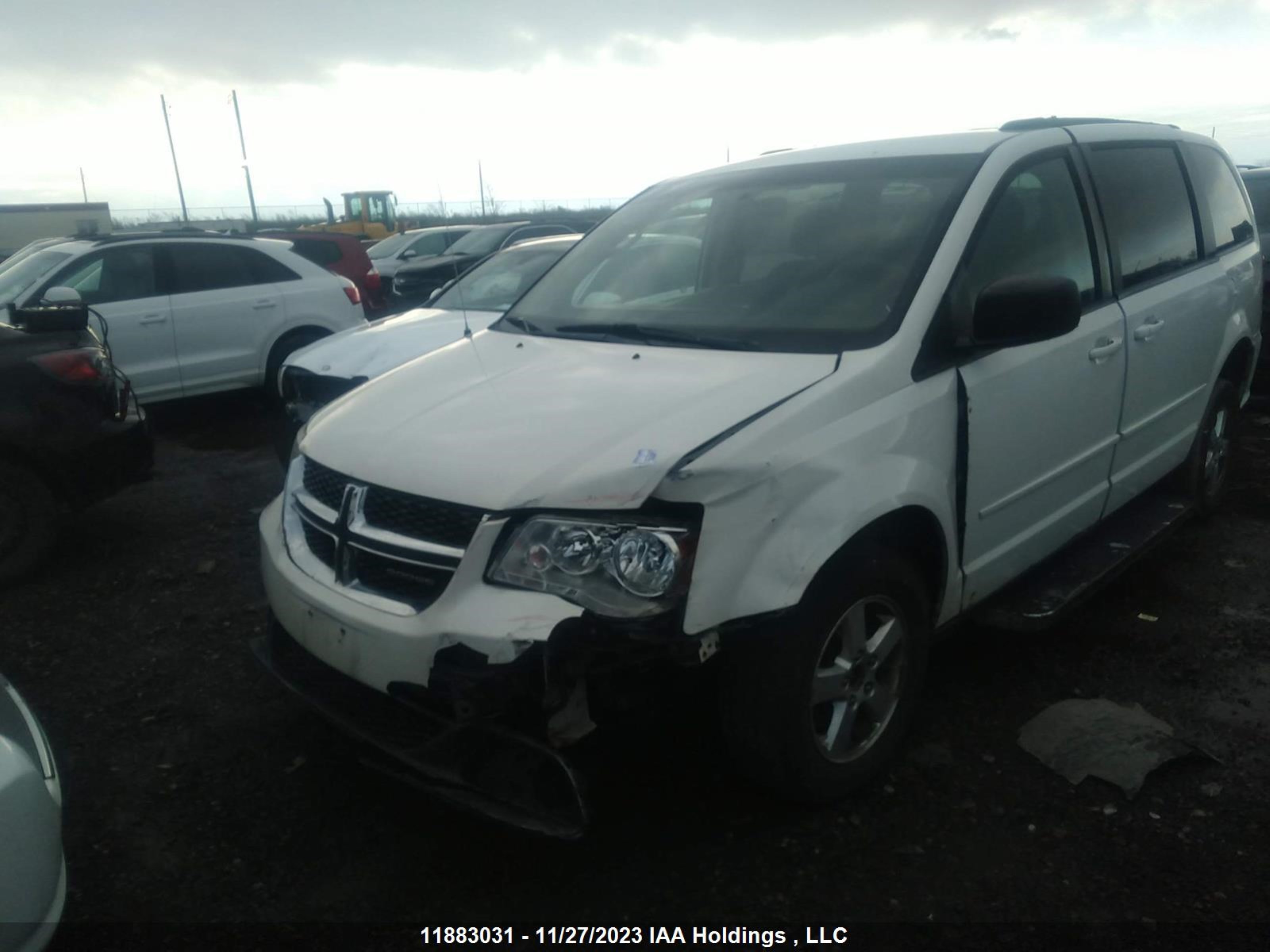 Photo 5 VIN: 2C4RDGBG8DR672656 - DODGE CARAVAN 