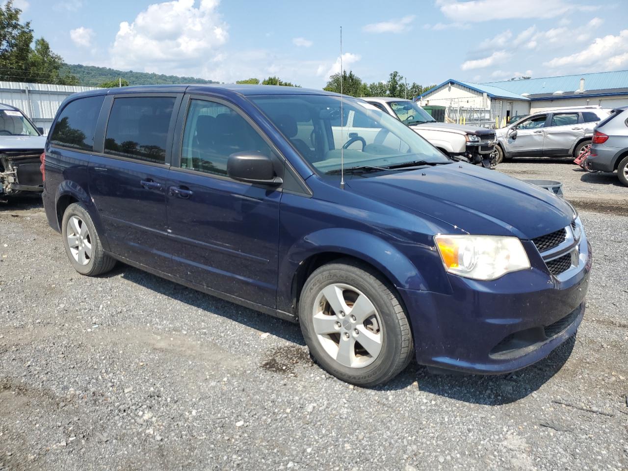 Photo 3 VIN: 2C4RDGBG8DR676349 - DODGE CARAVAN 