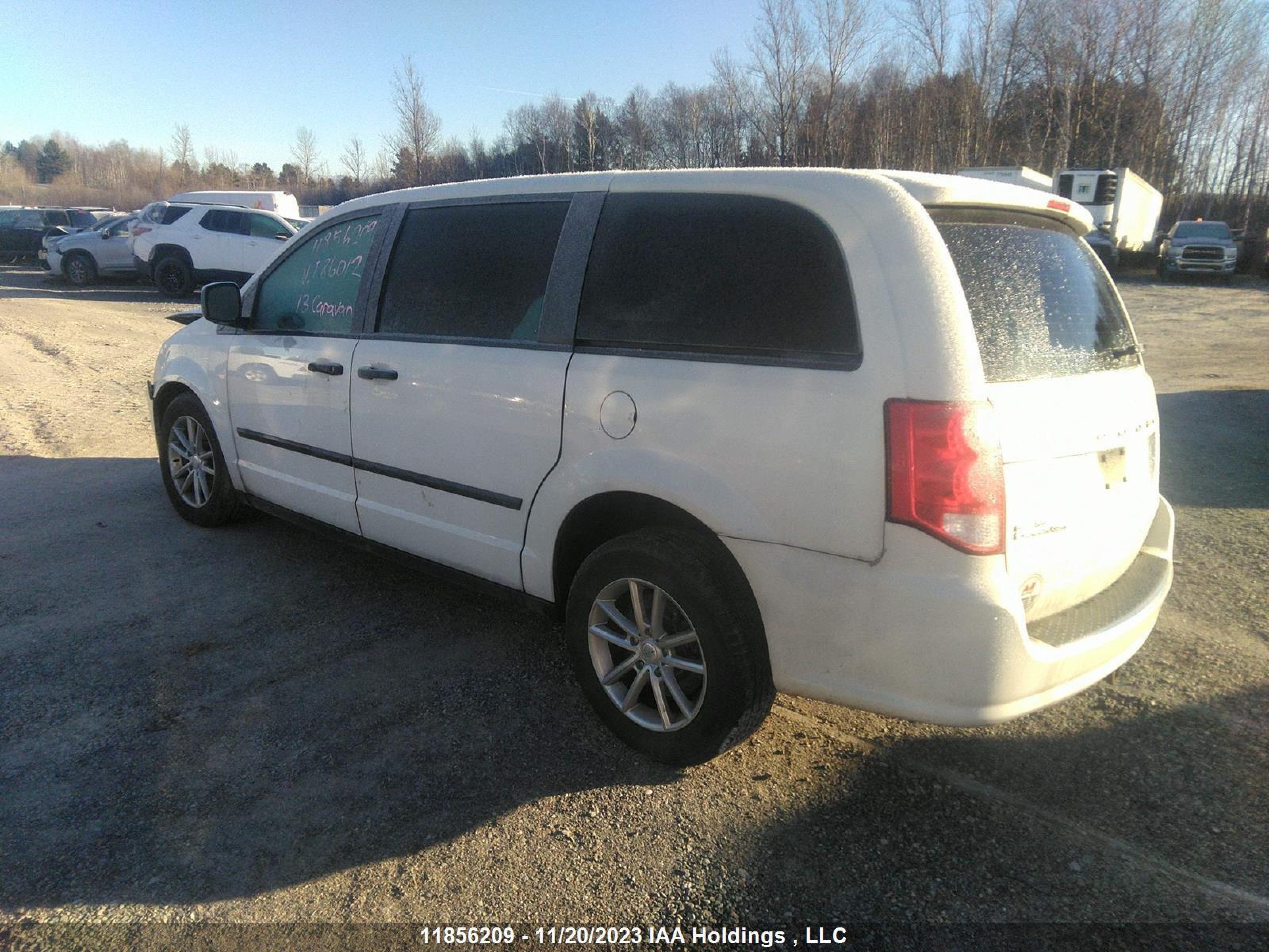 Photo 2 VIN: 2C4RDGBG8DR786012 - DODGE CARAVAN 