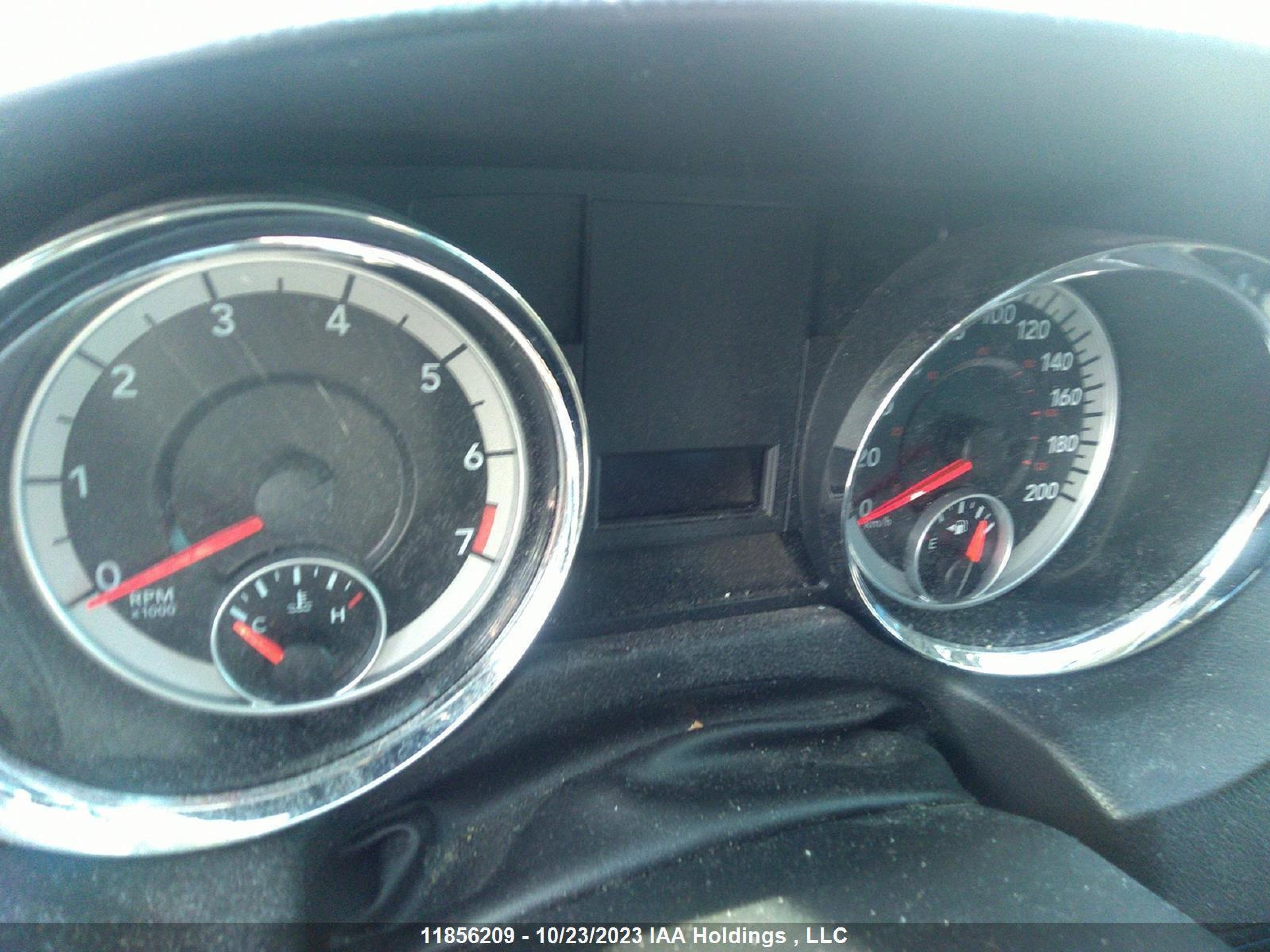 Photo 6 VIN: 2C4RDGBG8DR786012 - DODGE CARAVAN 