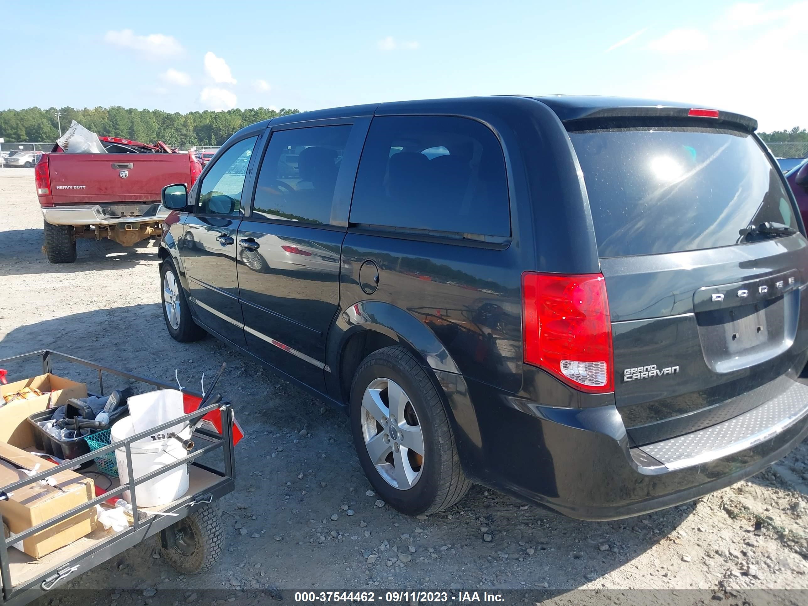 Photo 2 VIN: 2C4RDGBG8DR788665 - DODGE CARAVAN 