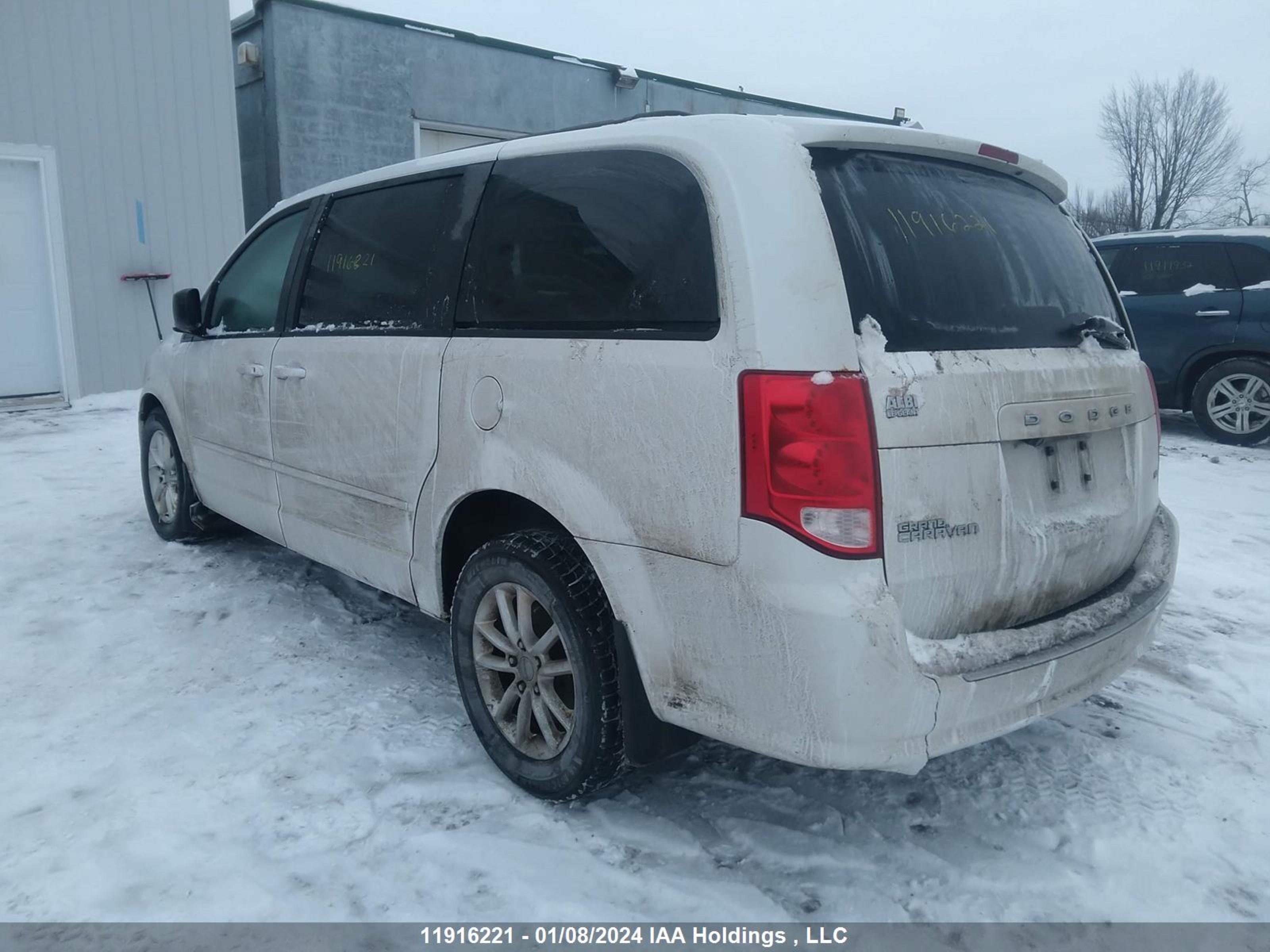 Photo 2 VIN: 2C4RDGBG8ER182994 - DODGE CARAVAN 