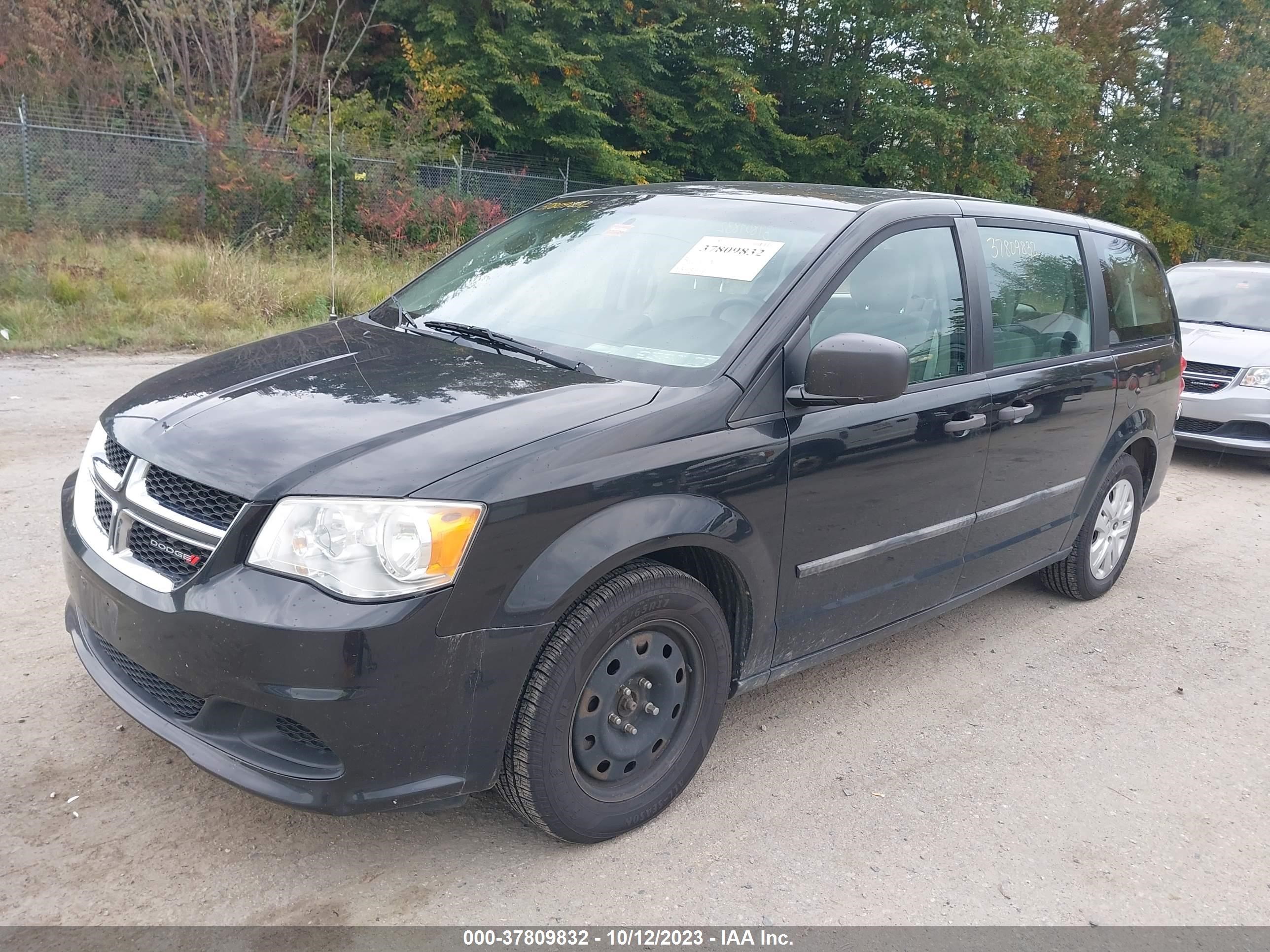 Photo 1 VIN: 2C4RDGBG8ER416891 - DODGE CARAVAN 