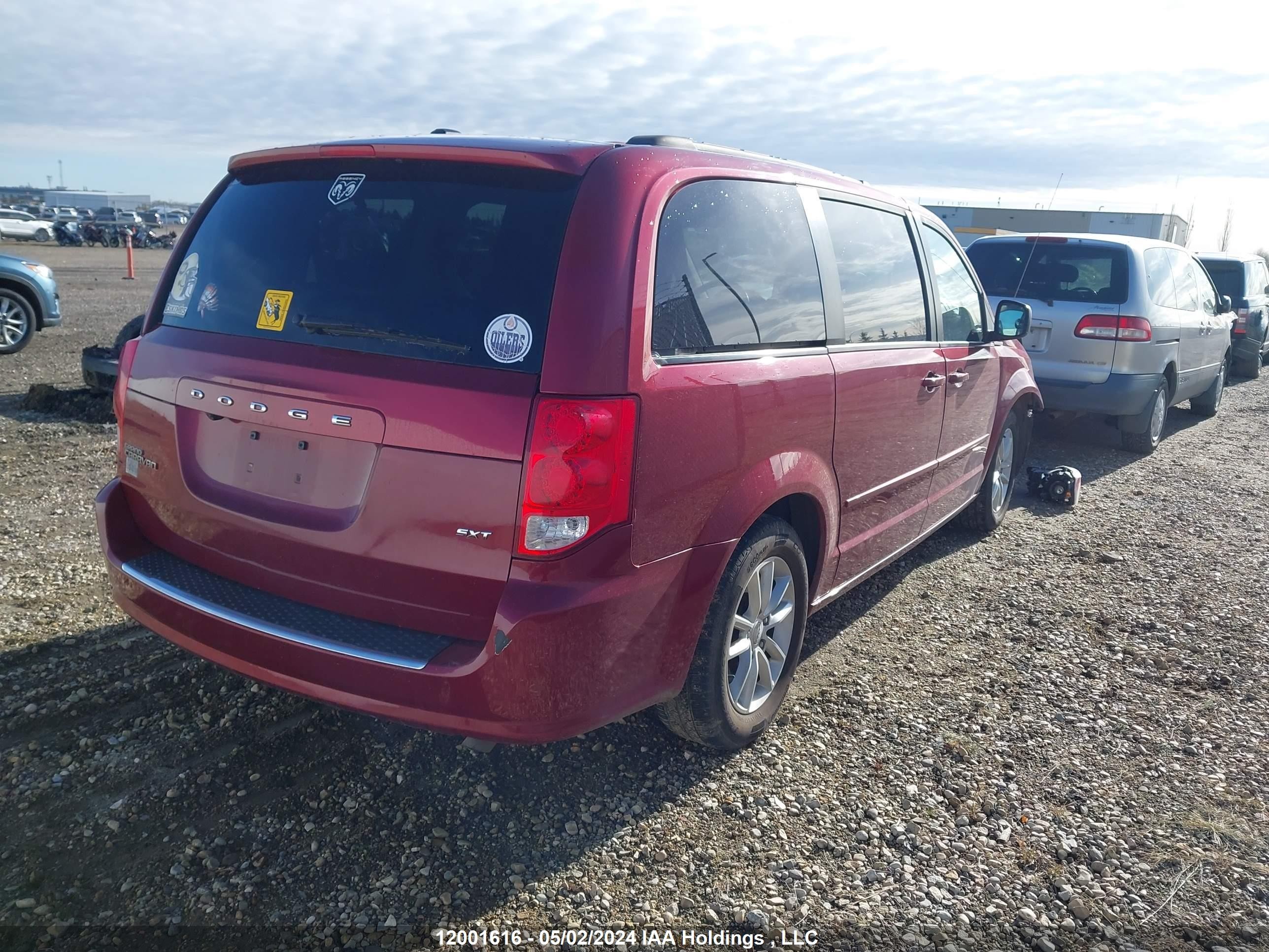 Photo 3 VIN: 2C4RDGBG8FR714195 - DODGE CARAVAN 