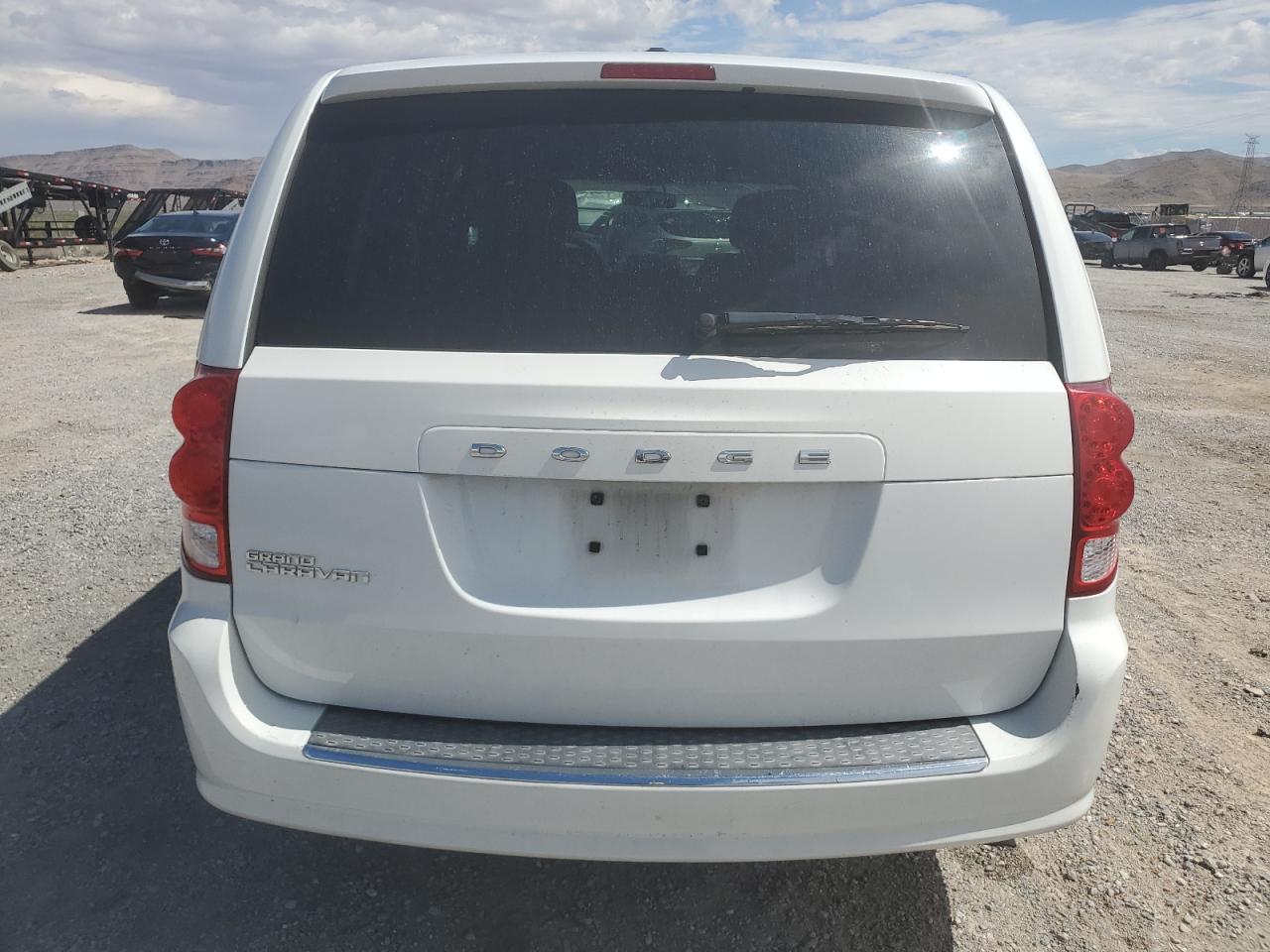 Photo 5 VIN: 2C4RDGBG8FR736200 - DODGE CARAVAN 