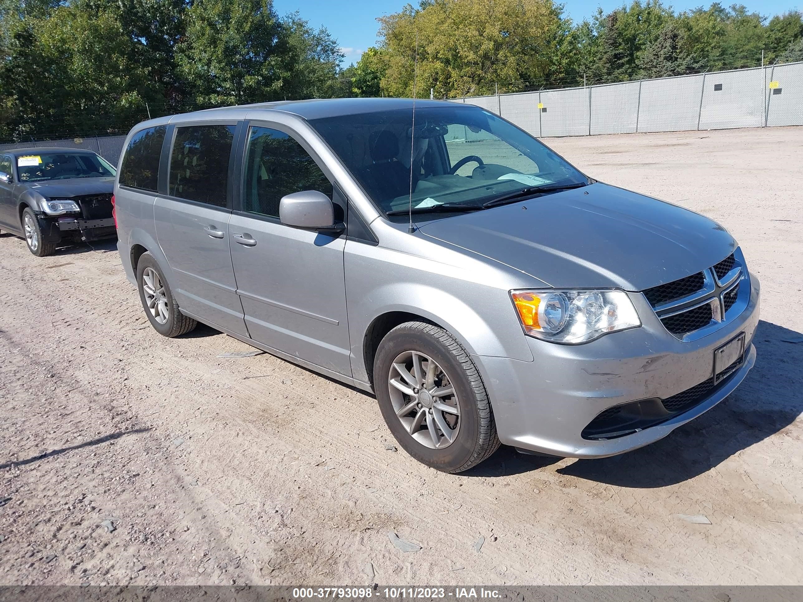 Photo 0 VIN: 2C4RDGBG8GR276571 - DODGE CARAVAN 