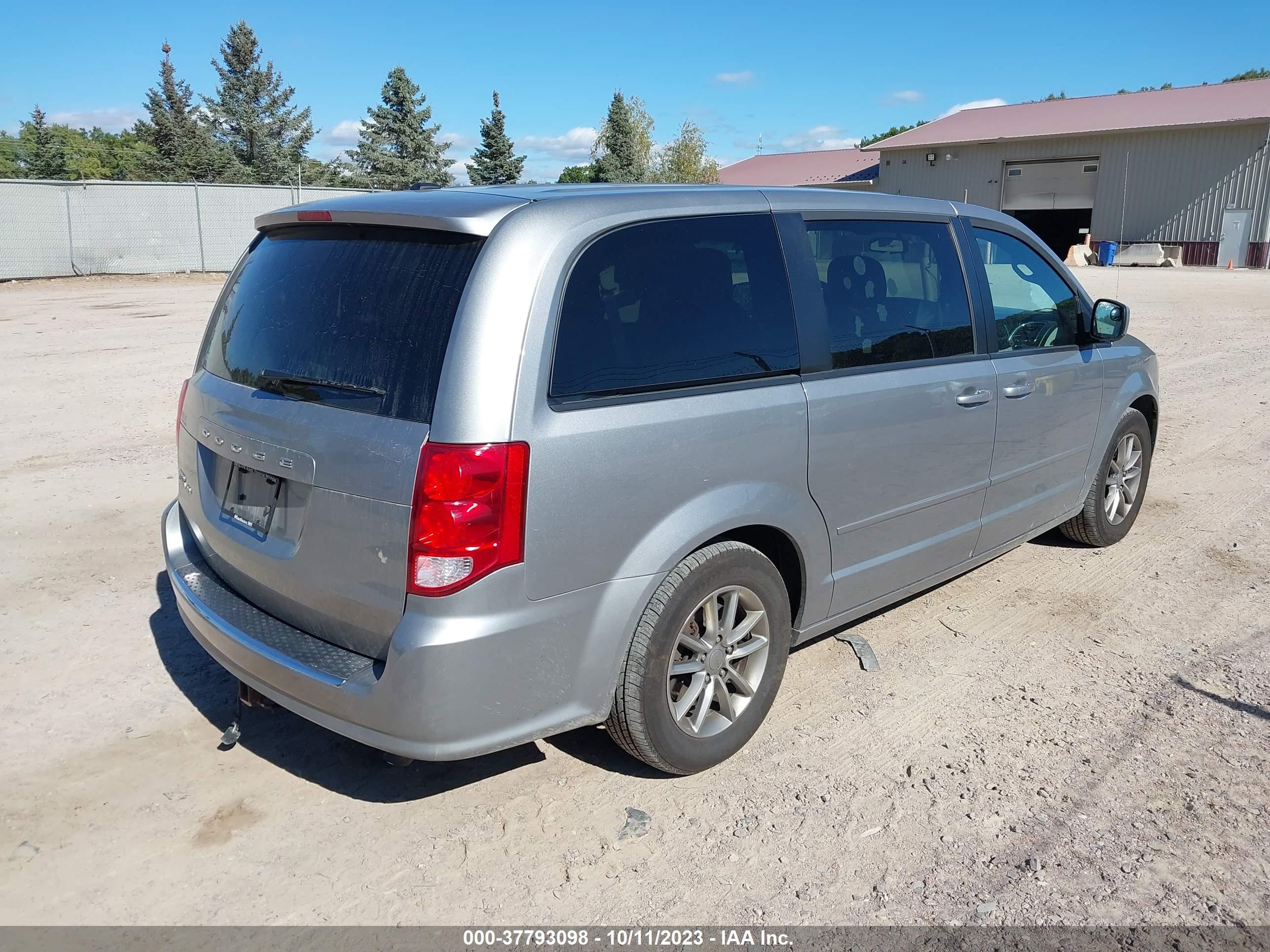 Photo 3 VIN: 2C4RDGBG8GR276571 - DODGE CARAVAN 