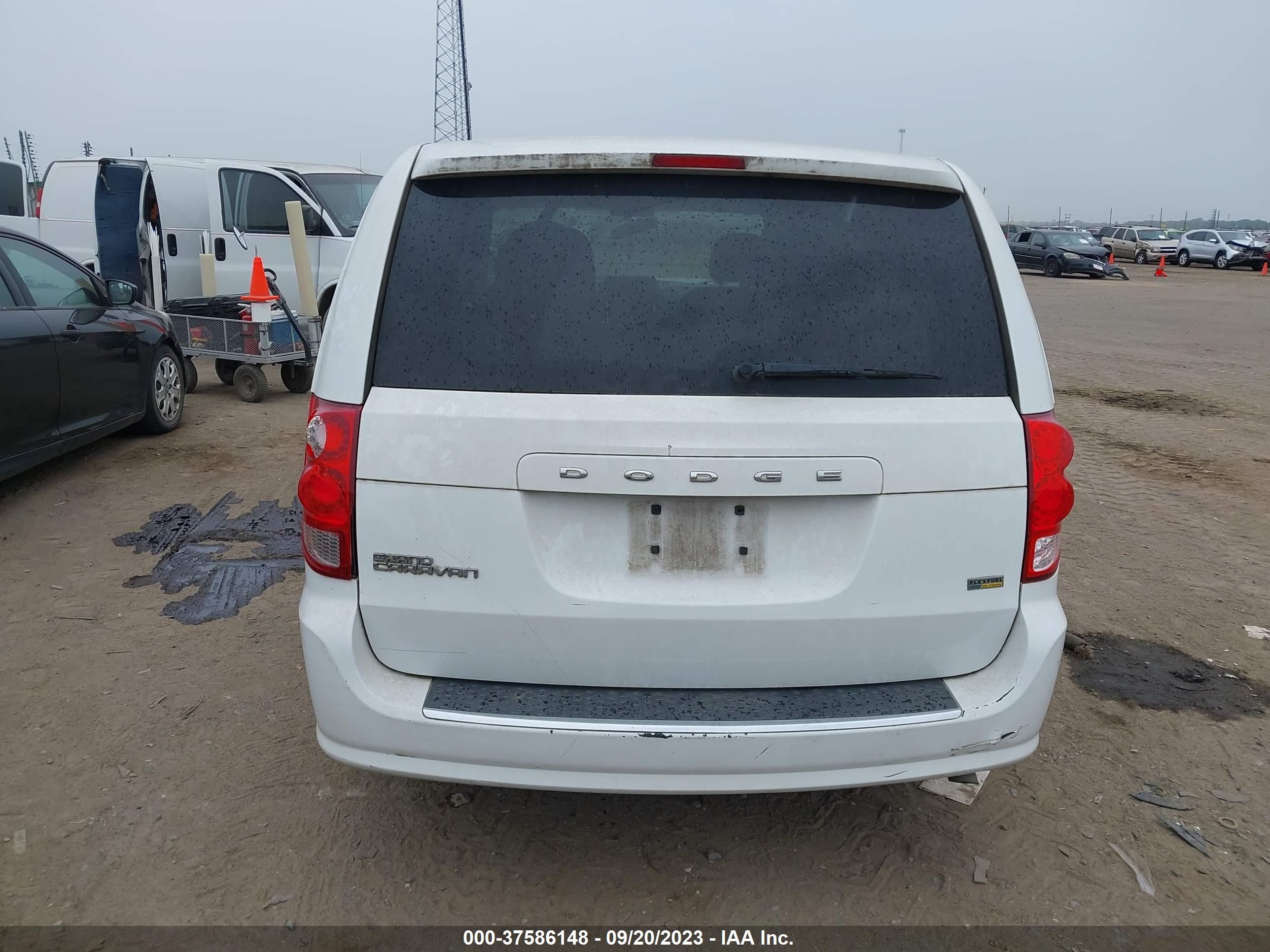 Photo 16 VIN: 2C4RDGBG8GR342116 - DODGE CARAVAN 