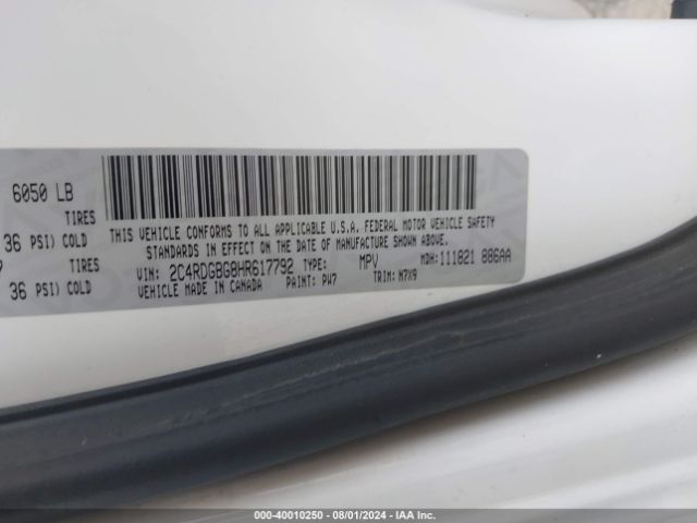 Photo 8 VIN: 2C4RDGBG8HR617792 - DODGE GRAND CARAVAN 