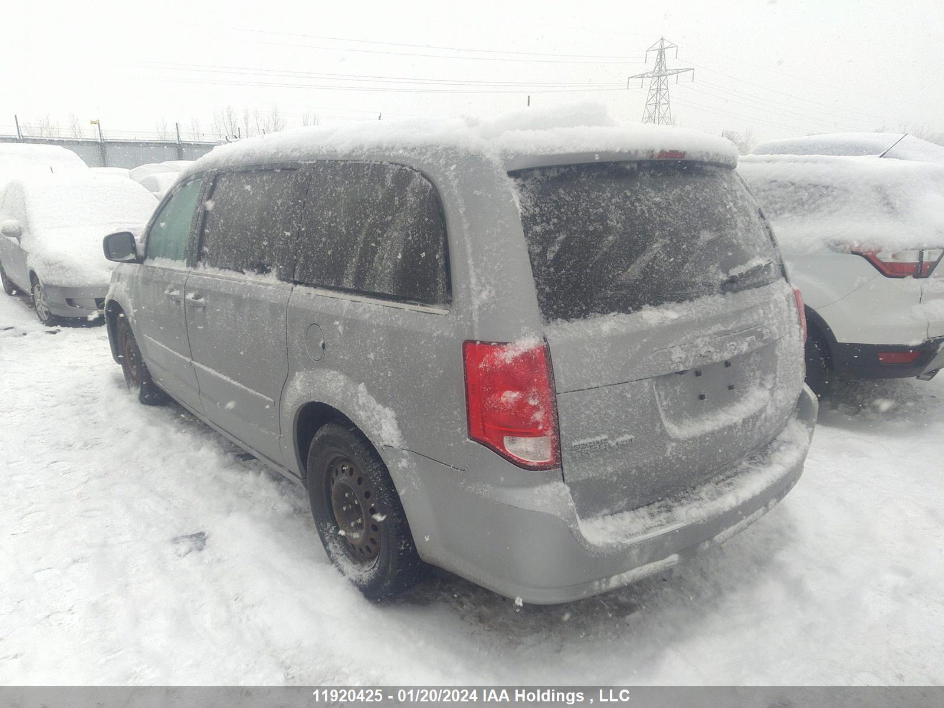 Photo 2 VIN: 2C4RDGBG8HR701692 - DODGE CARAVAN 