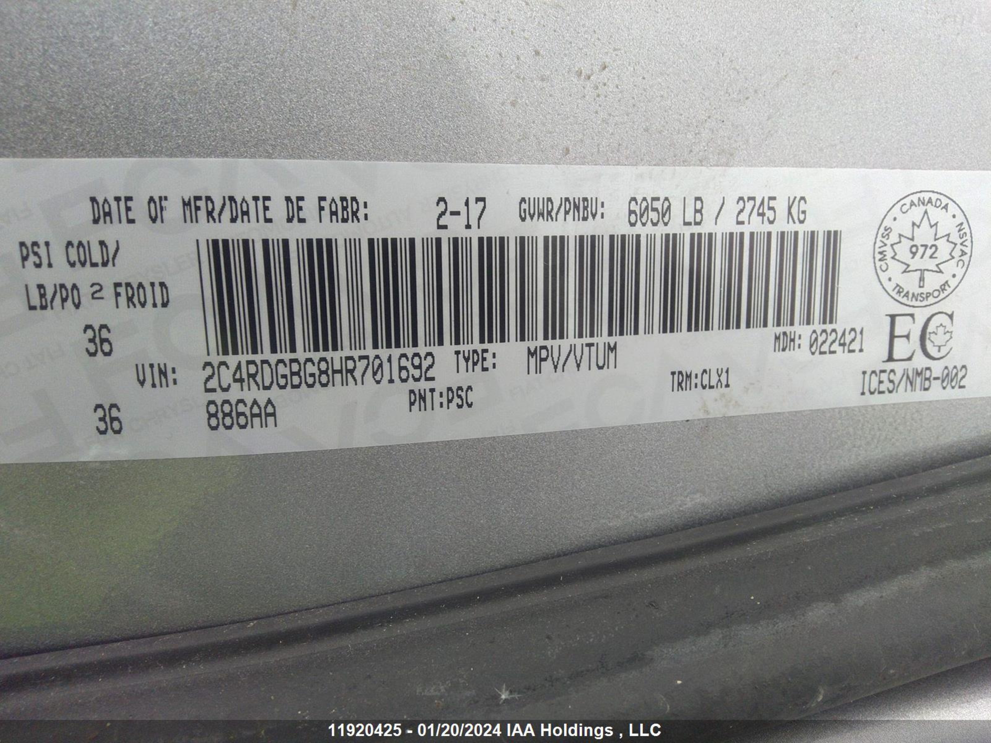 Photo 8 VIN: 2C4RDGBG8HR701692 - DODGE CARAVAN 