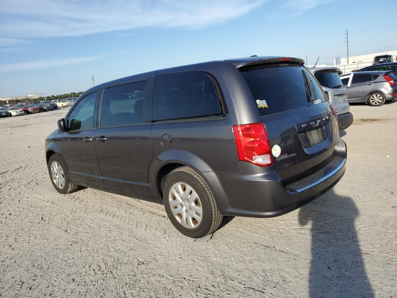 Photo 1 VIN: 2C4RDGBG8HR819483 - DODGE CARAVAN 