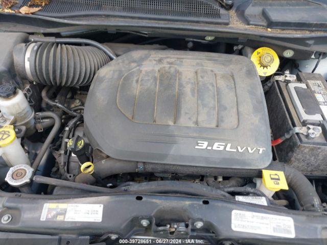 Photo 9 VIN: 2C4RDGBG8JR129805 - DODGE GRAND CARAVAN 