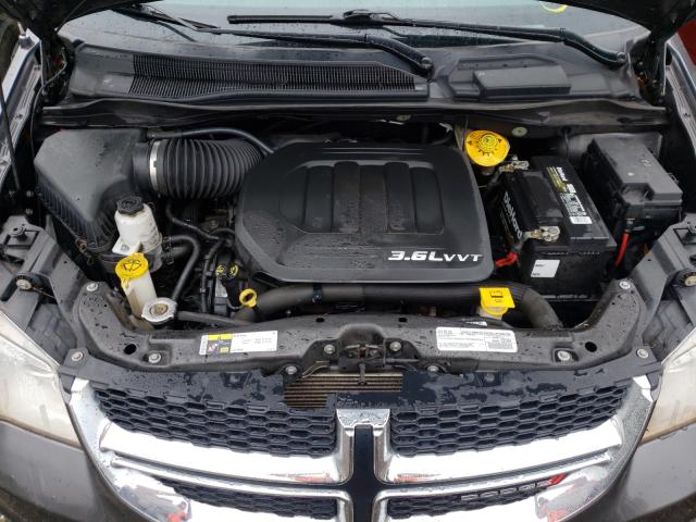 Photo 6 VIN: 2C4RDGBG8JR136950 - DODGE GRAND CARA 