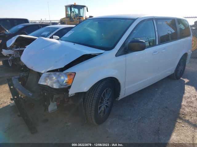 Photo 1 VIN: 2C4RDGBG8JR140948 - DODGE GRAND CARAVAN 