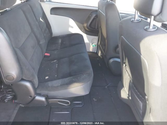 Photo 7 VIN: 2C4RDGBG8JR140948 - DODGE GRAND CARAVAN 