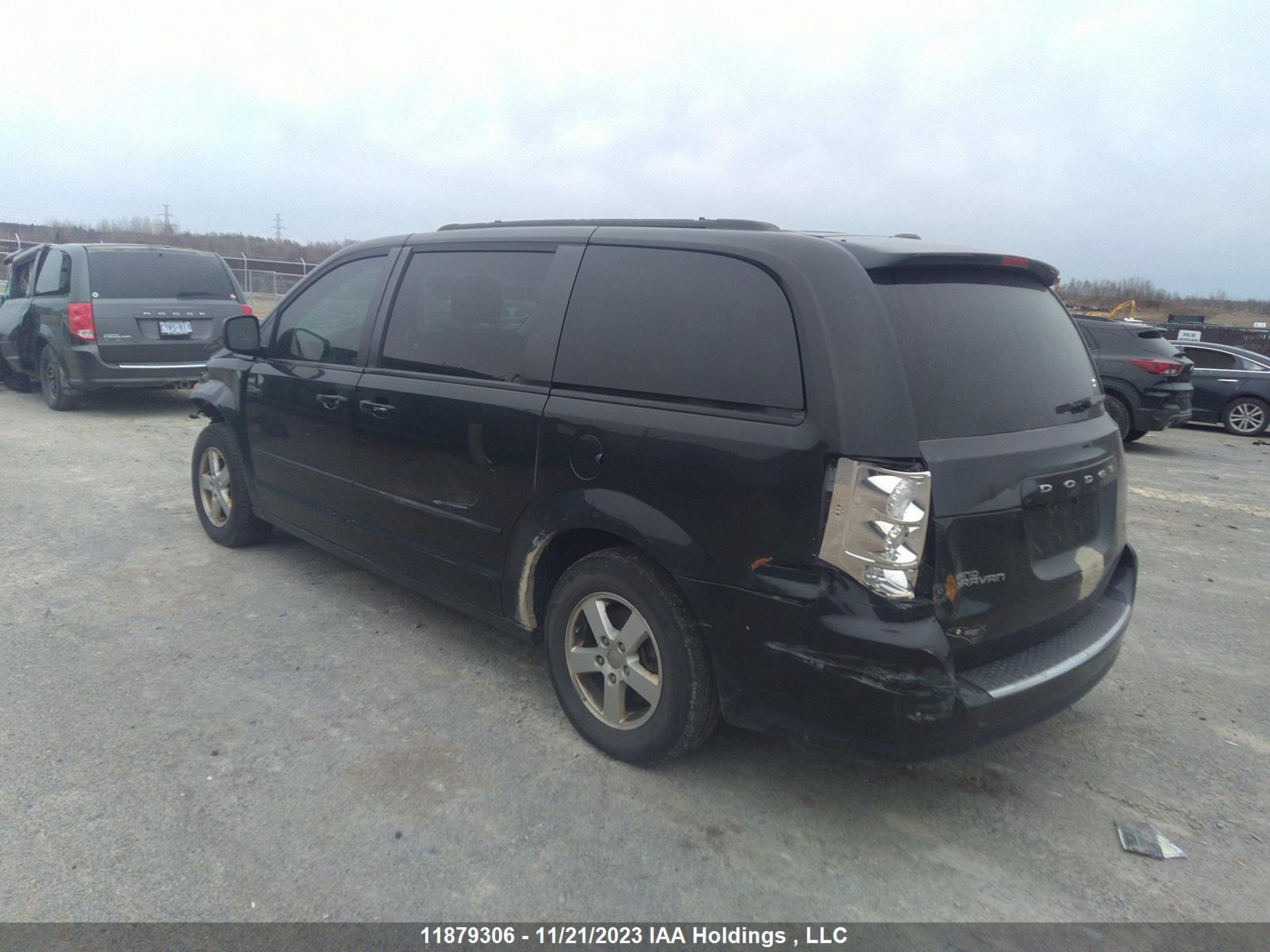 Photo 2 VIN: 2C4RDGBG9CR364474 - DODGE CARAVAN 