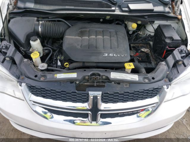 Photo 9 VIN: 2C4RDGBG9CR388998 - DODGE GRAND CARAVAN 