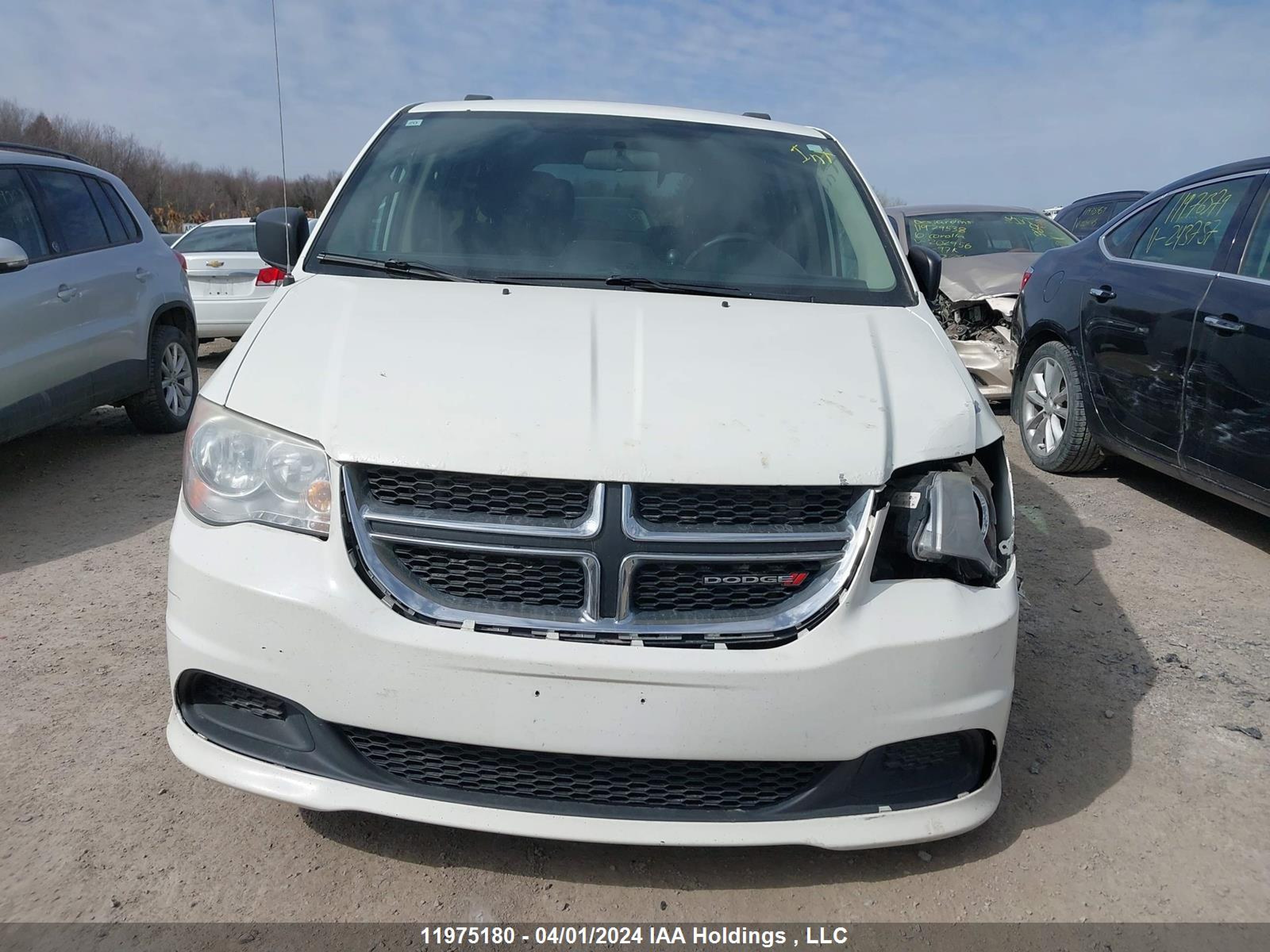 Photo 11 VIN: 2C4RDGBG9DR572727 - DODGE CARAVAN 