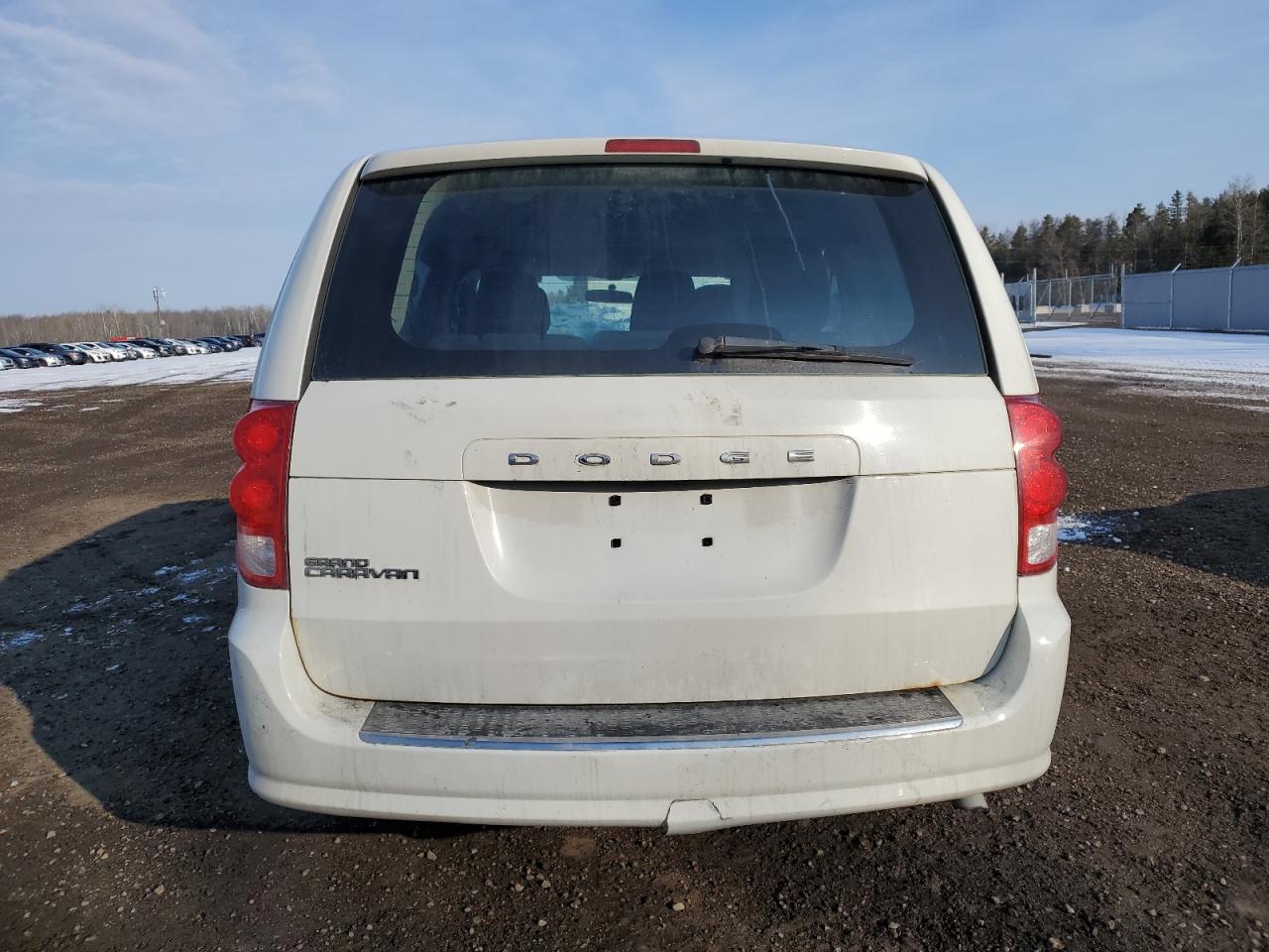 Photo 5 VIN: 2C4RDGBG9DR703350 - DODGE CARAVAN 