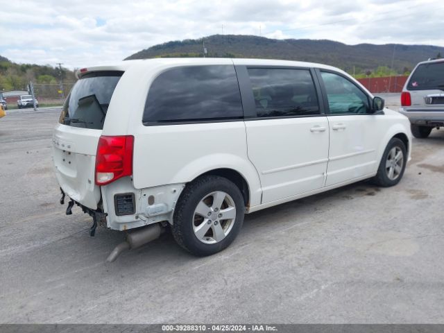 Photo 3 VIN: 2C4RDGBG9DR710251 - DODGE GRAND CARAVAN 