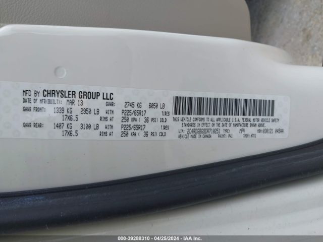 Photo 8 VIN: 2C4RDGBG9DR710251 - DODGE GRAND CARAVAN 