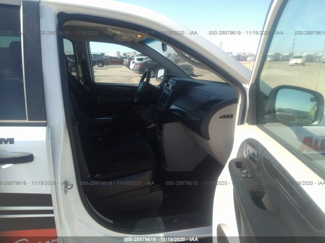 Photo 4 VIN: 2C4RDGBG9DR765671 - DODGE GRAND CARAVAN 