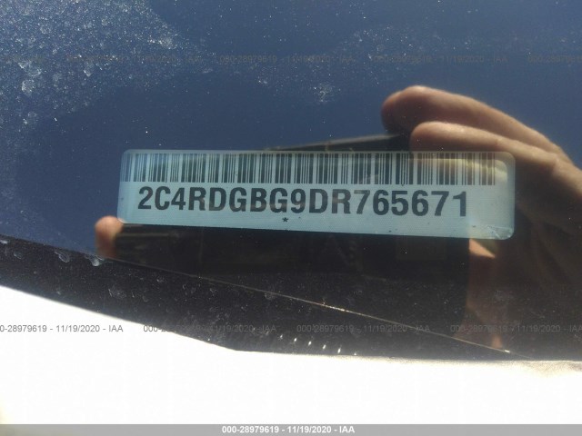 Photo 8 VIN: 2C4RDGBG9DR765671 - DODGE GRAND CARAVAN 