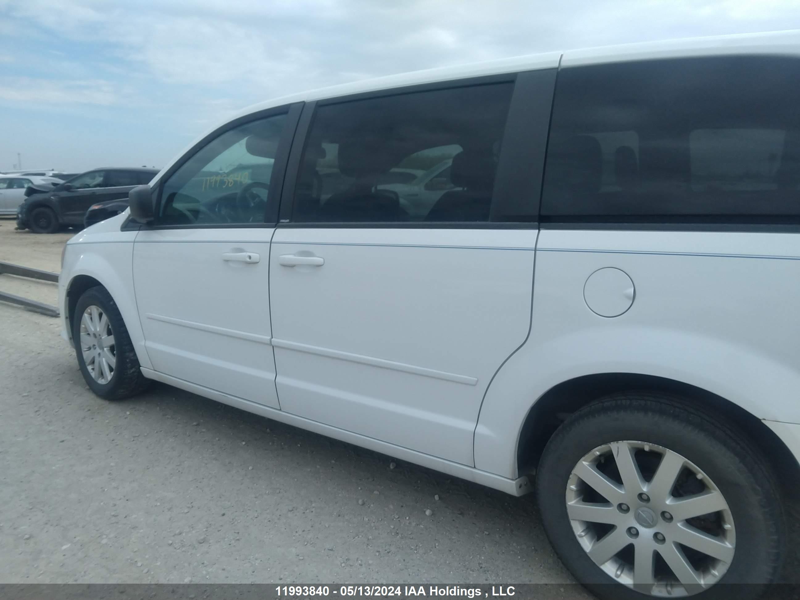 Photo 4 VIN: 2C4RDGBG9ER145274 - DODGE CARAVAN 