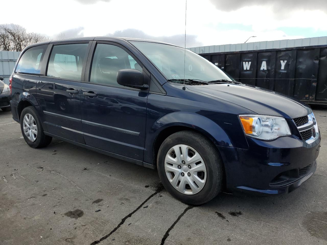 Photo 3 VIN: 2C4RDGBG9FR615708 - DODGE CARAVAN 