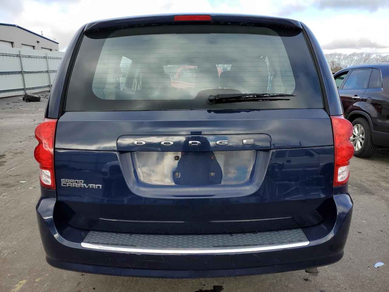 Photo 5 VIN: 2C4RDGBG9FR615708 - DODGE CARAVAN 