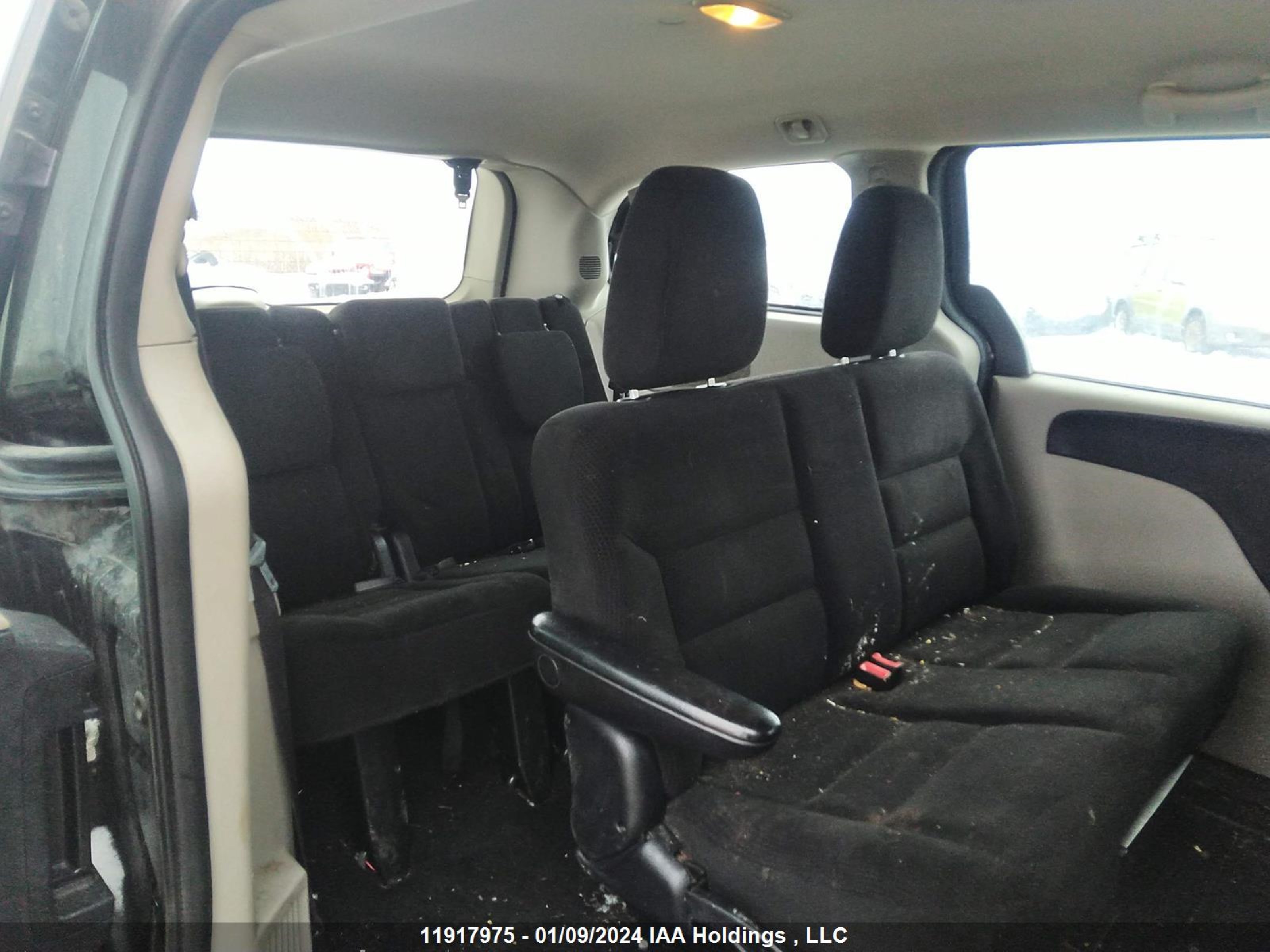 Photo 7 VIN: 2C4RDGBG9GR331058 - DODGE CARAVAN 