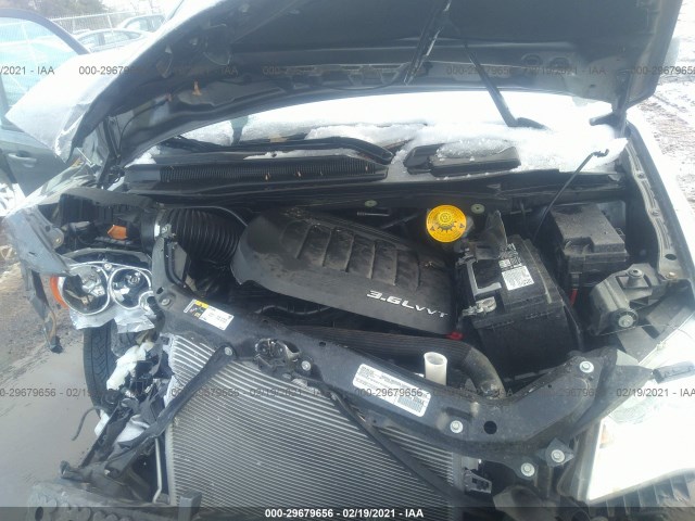 Photo 9 VIN: 2C4RDGBG9GR341685 - DODGE GRAND CARAVAN 