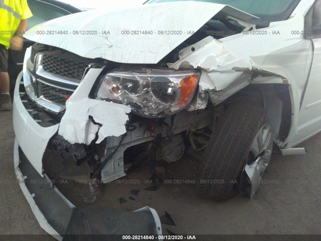 Photo 5 VIN: 2C4RDGBG9HR548482 - DODGE GRAND CARAVAN 