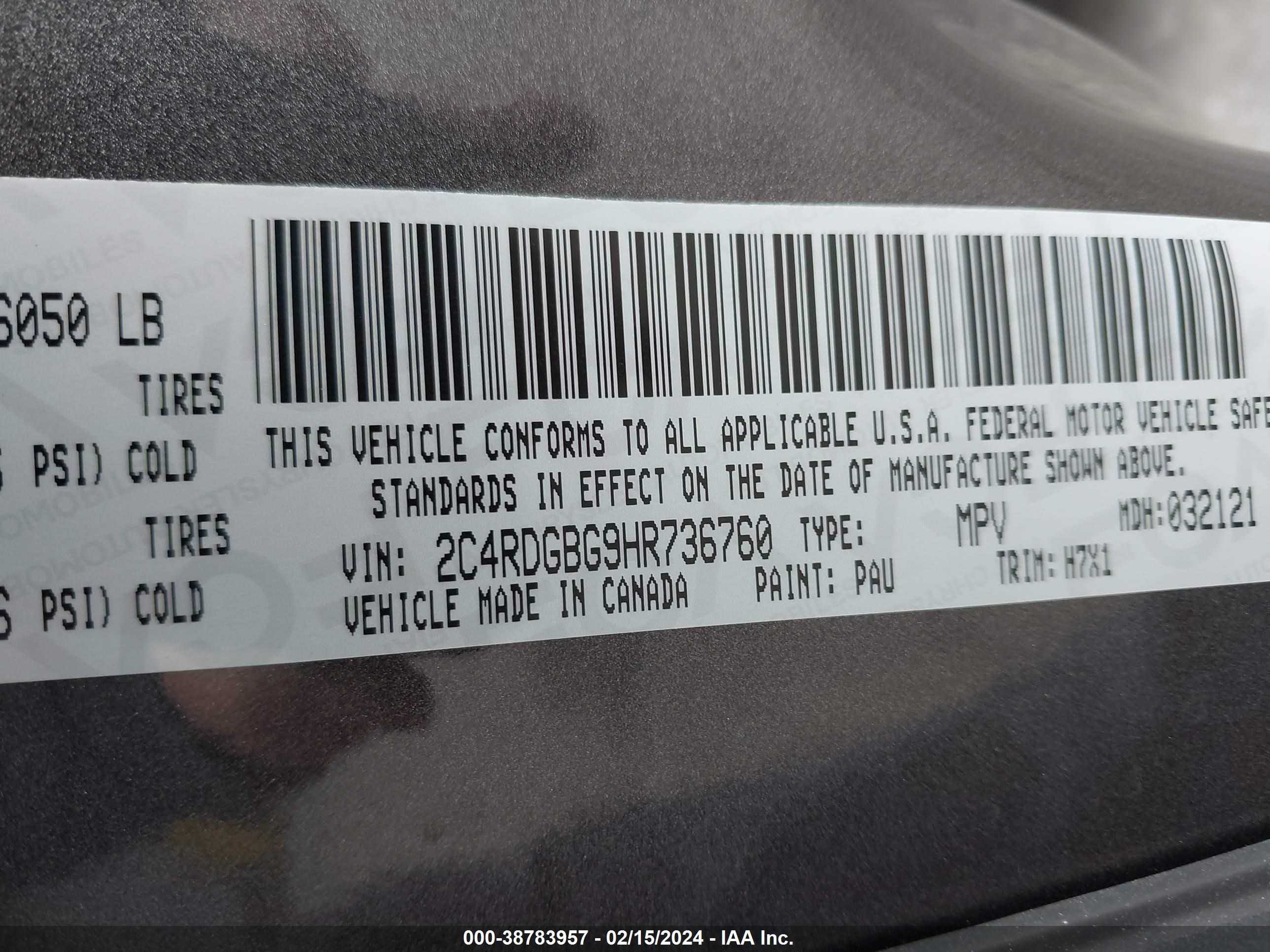 Photo 4 VIN: 2C4RDGBG9HR736760 - DODGE CARAVAN 