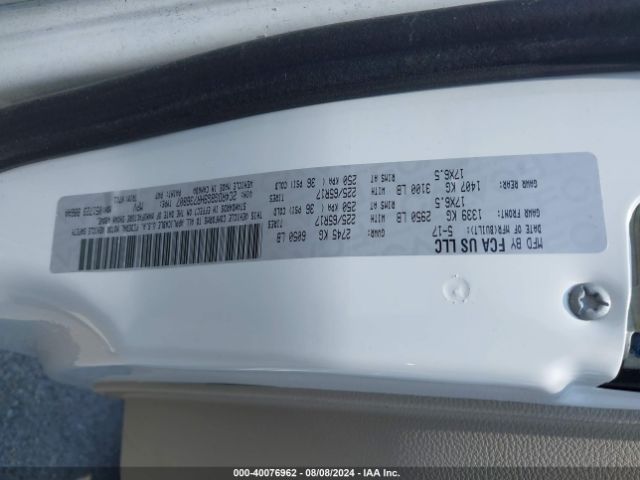 Photo 8 VIN: 2C4RDGBG9HR736807 - DODGE GRAND CARAVAN 