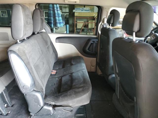 Photo 10 VIN: 2C4RDGBG9JR135824 - DODGE CARAVAN 