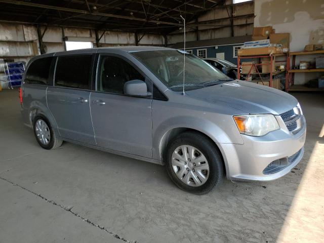 Photo 3 VIN: 2C4RDGBG9JR135824 - DODGE CARAVAN 