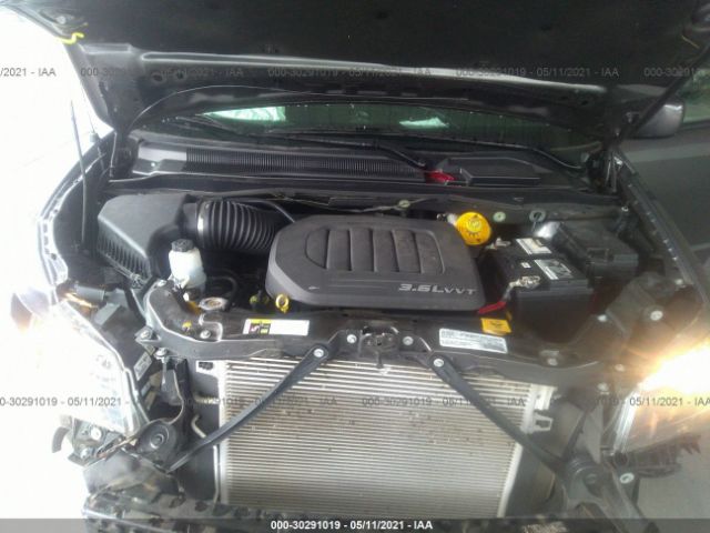 Photo 9 VIN: 2C4RDGBG9JR166684 - DODGE GRAND CARAVAN 