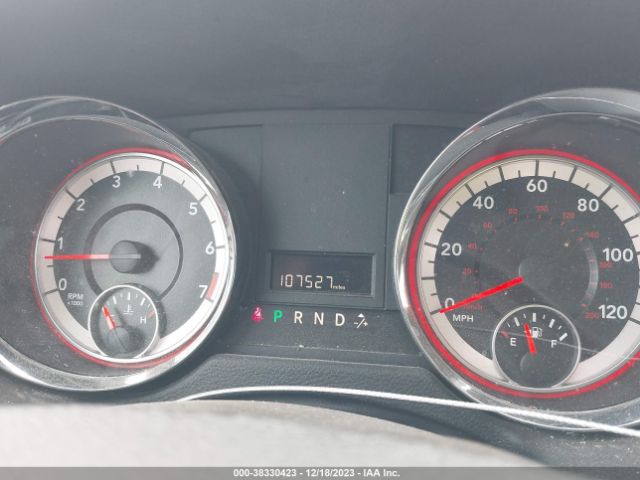 Photo 6 VIN: 2C4RDGBG9JR177300 - DODGE GRAND CARAVAN 