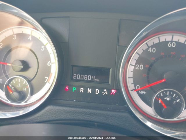 Photo 6 VIN: 2C4RDGBG9JR273489 - DODGE GRAND CARAVAN 