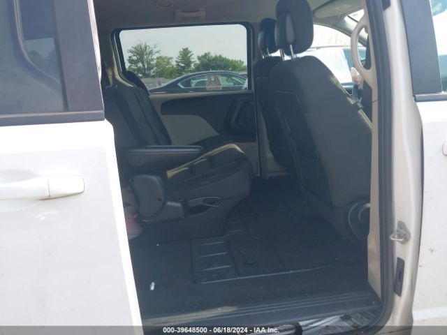 Photo 7 VIN: 2C4RDGBG9JR273489 - DODGE GRAND CARAVAN 