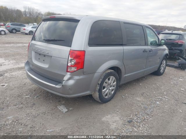 Photo 3 VIN: 2C4RDGBG9KR809410 - DODGE GRAND CARAVAN 